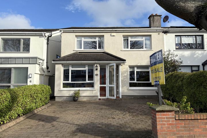 4 Roselawn Court, Castleknock, Dublin 15, D15W5WH
