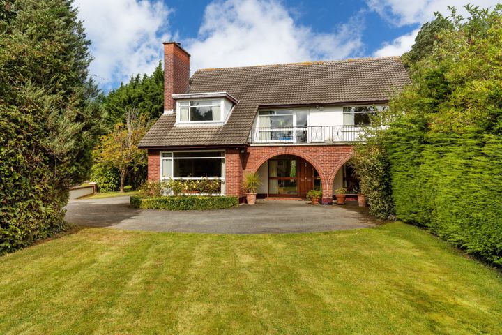 2 Deerpark Lawn, Castleknock, Dublin, Dublin 15, Dublin