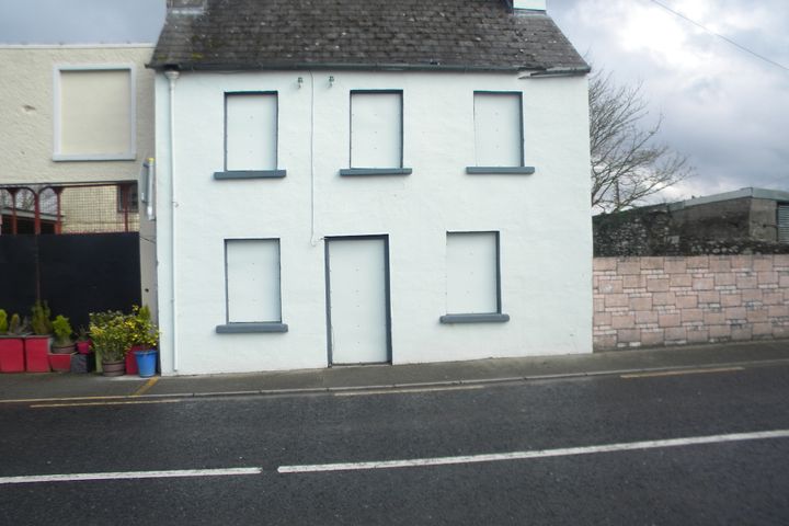 Glavey Street, Ballinlough, Ballinlough, Co. Roscommon, F45ER04