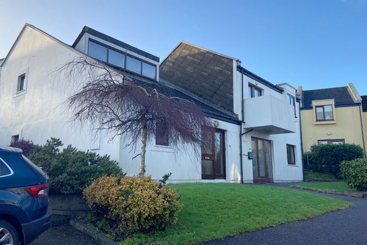 82 Carleton Village, Golf Links Road, Youghal, Co. Cork, P36TR92