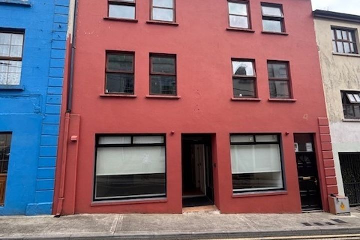 2 x Apts  1 X Commercial Unit (Yield c. 11.7 Percent) at Green Street, Boyle, Co. Roscommon, F52HN25