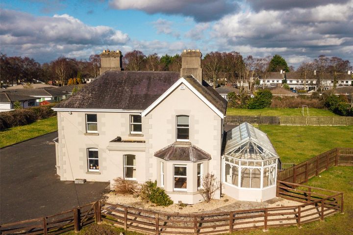 Hill House, Tipper Road, Naas, Kildare