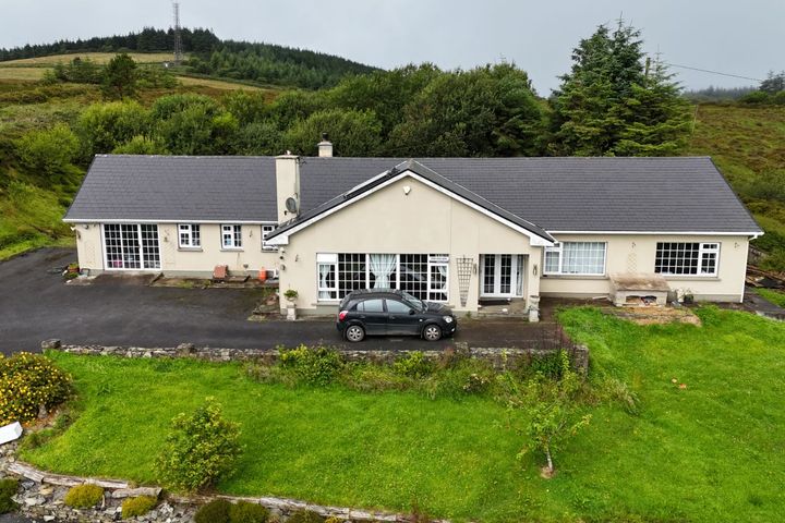 Rooska East, Carrigkerry, Newcastle West, Co. Limerick, V94V3PP