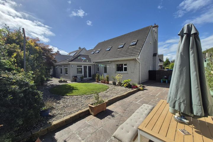 3 Woodgrove, Forest Road, Carrigaline, Co. Cork, P43YF34