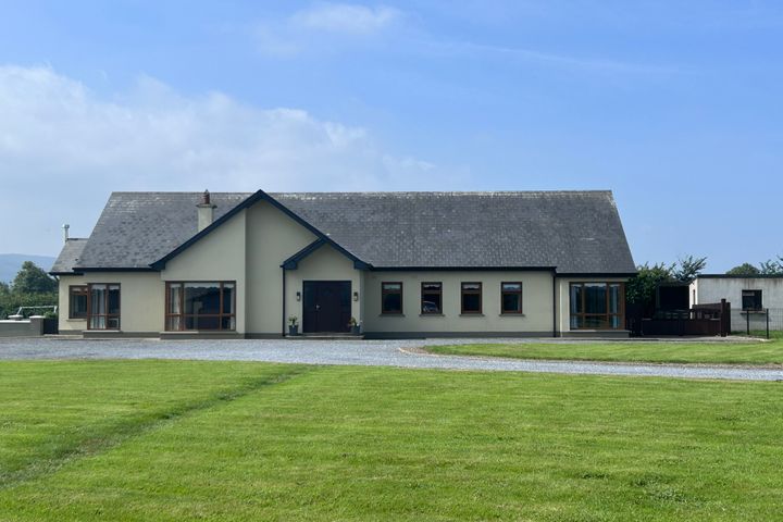 Masterstown, New Inn, Cashel, Co. Tipperary, E25FW64