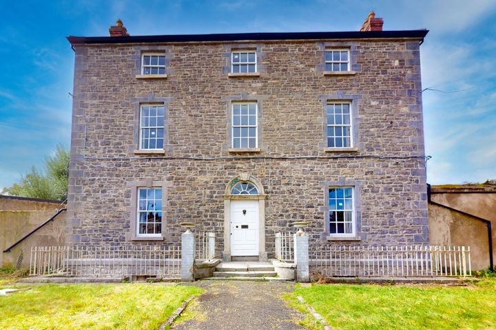Regina House, The Square, Slane, Slane, Co. Meath, C15WP04