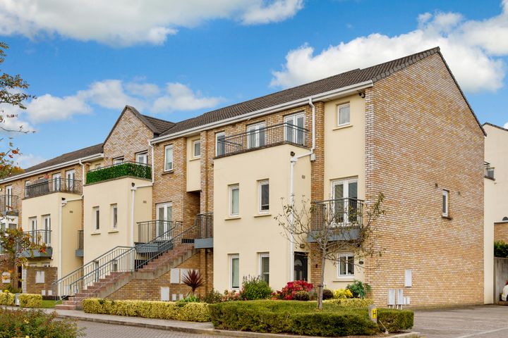 64 Achill Square, Blanchardstown, Dublin 15, D15A462
