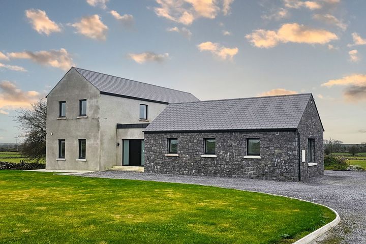 Carrowntlieve, Four Roads, Co. Roscommon, F42VY91