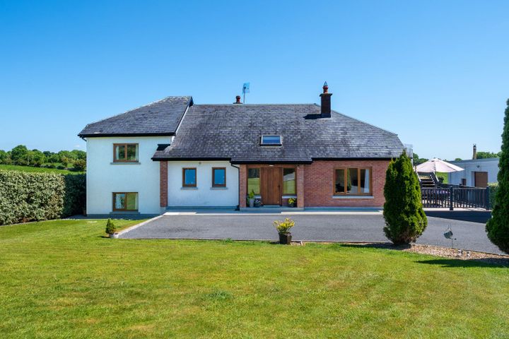 Carrowloughan, Kiltoom, N37K5W5