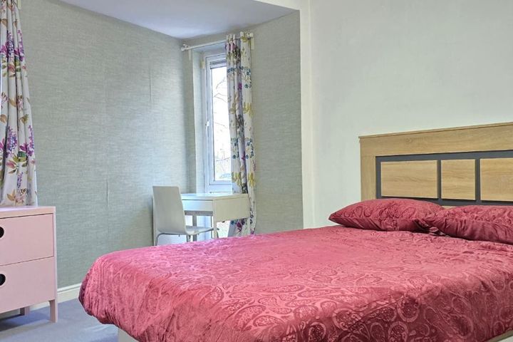 Dublin 18 Ticknock-  80 Sandyford View, Ballinteer, Dublin 16