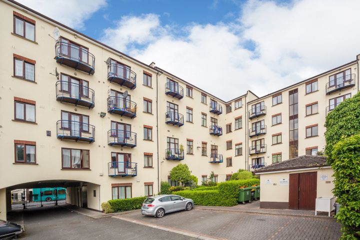 Apt 80, Russell House, Mountjoy Square, Dublin 1, D01R205