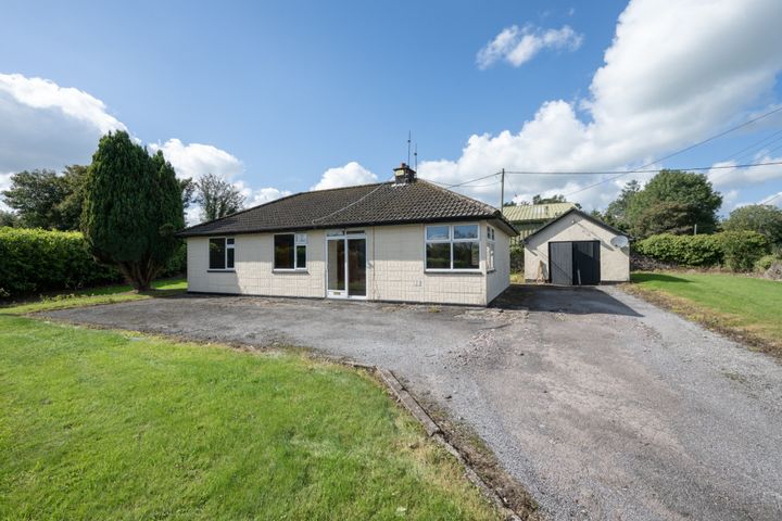 Yellow House, Kilcully, Co Cork, Kilcully, Co. Cork, T23HY68