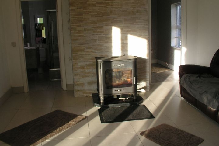 No 6 Castle Avenue, Derrin, Borris-in-Ossory, Co. Laois, R32C6D9