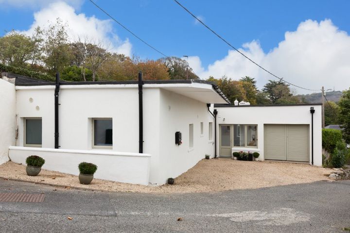 Oakdene Lodge, Saintbury Avenue, Killiney, Co. Dublin, Killiney, Co. Dublin, A96FX68
