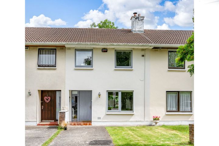 2 Taney Manor, Dundrum, Kilmacud, Co. Dublin, D14TY84