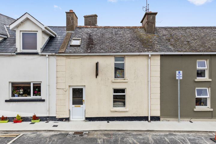Strand Road, Arthurstown, New Ross, Co. Wexford, Y34HV29
