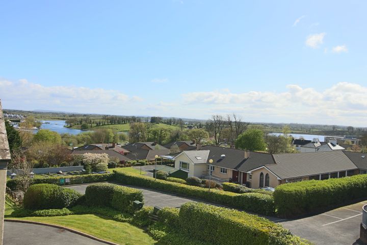 16 Marymount, Carrick-On-Shannon, Co. Leitrim, N41NY88
