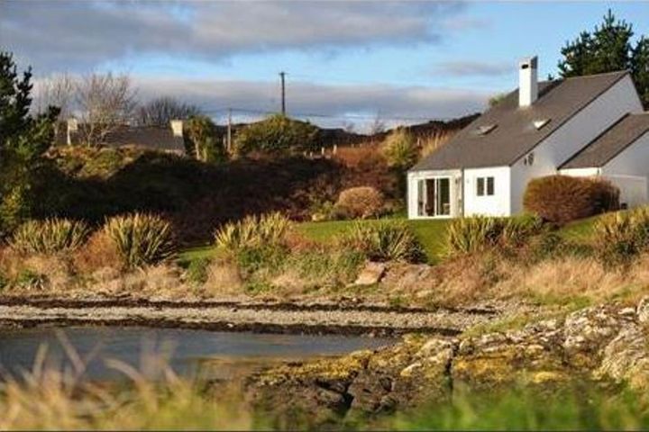 Colla Pier Cottage No 1, Schull, Co. Cork