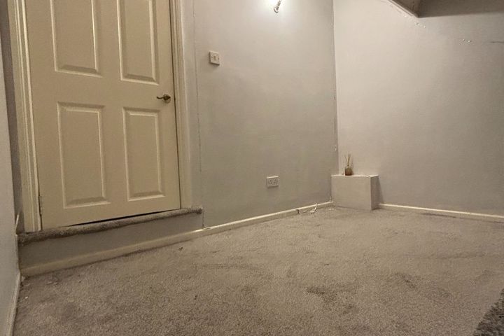 Apartment 42, The Pine, Winter Garden, Pearse Stre, Grand Canal Dock, Dublin 2