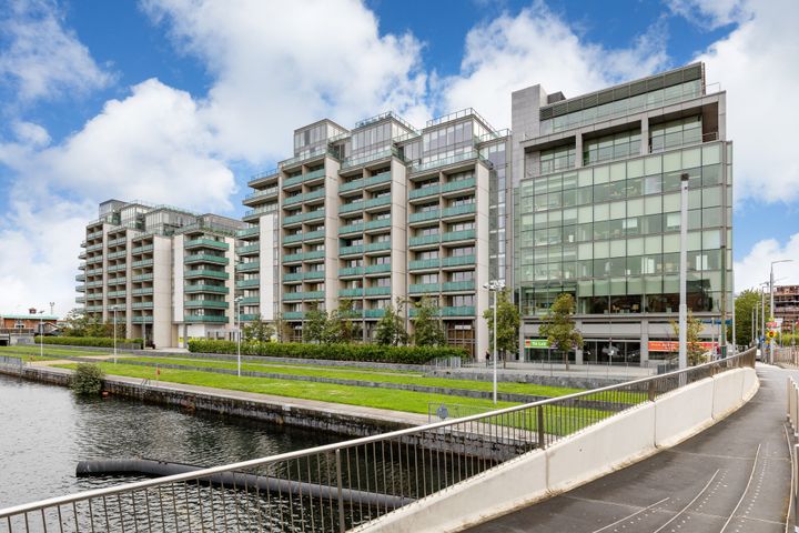6 Hill Of Down House, Spencer Dock, Dublin 1, D01C793