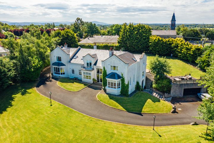 3 Cluain Lara, Two Mile House, Naas, Kildare