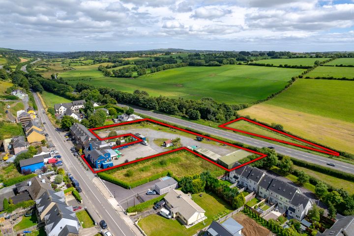 The Ramble Inn Bar & Residence, Halfway, Ballinhassig, Co. Cork, T12EK2T