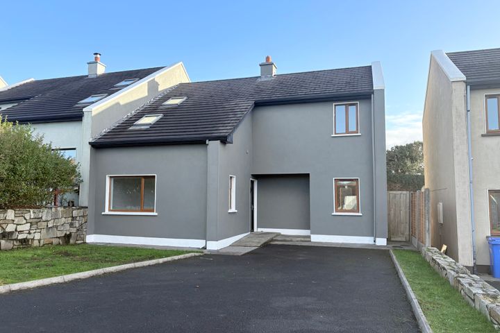 16 Racecourse Lawns, Westport Road, Clifden, H71X092