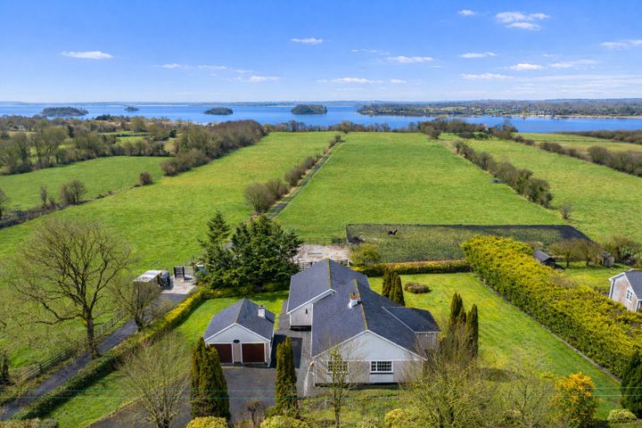 Shannon Lodge, Barry Beg, Athlone, Co. Roscommon, N37K4W2