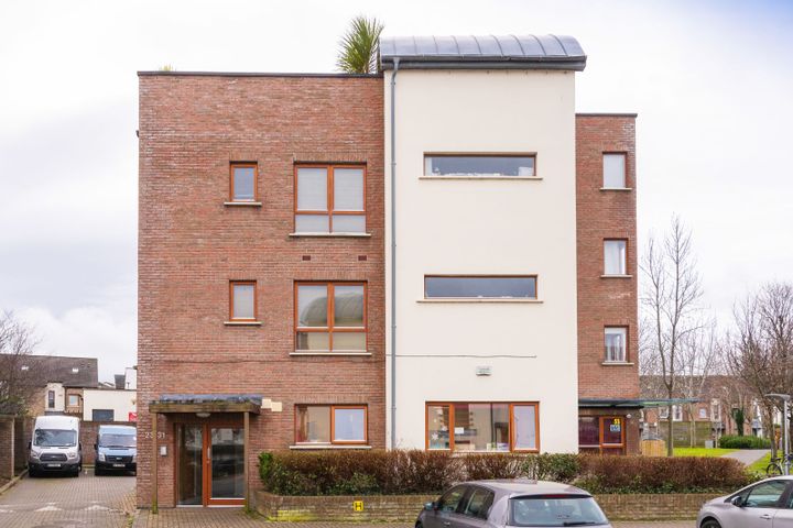 27 Hunters Avenue, Hunters Wood, Ballycullen, Dublin 24, D24PY20