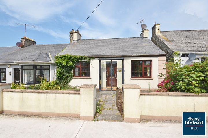9 Convent Road, Abbeyfeale,, Co. Limerick, V94FR6P