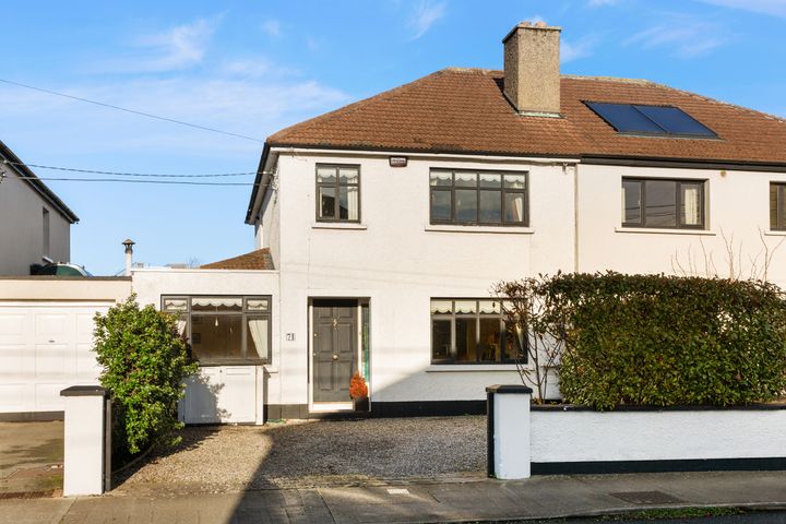71 Trimleston Park, Booterstown, Blackrock, Dublin
