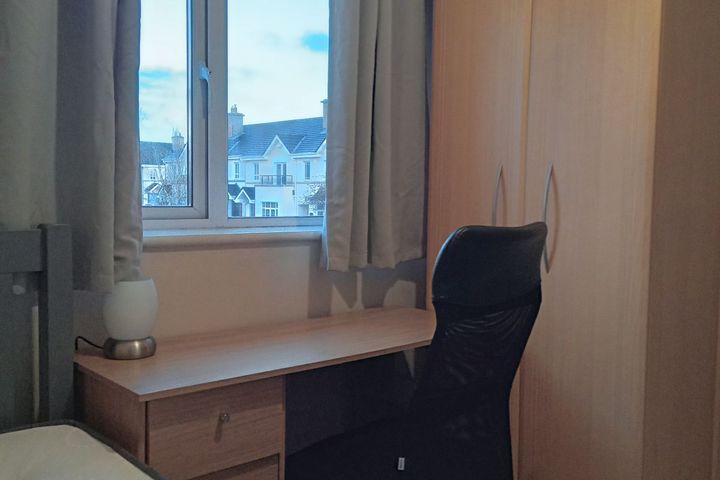 Tor Bui, Knocknacarra, Co. Galway