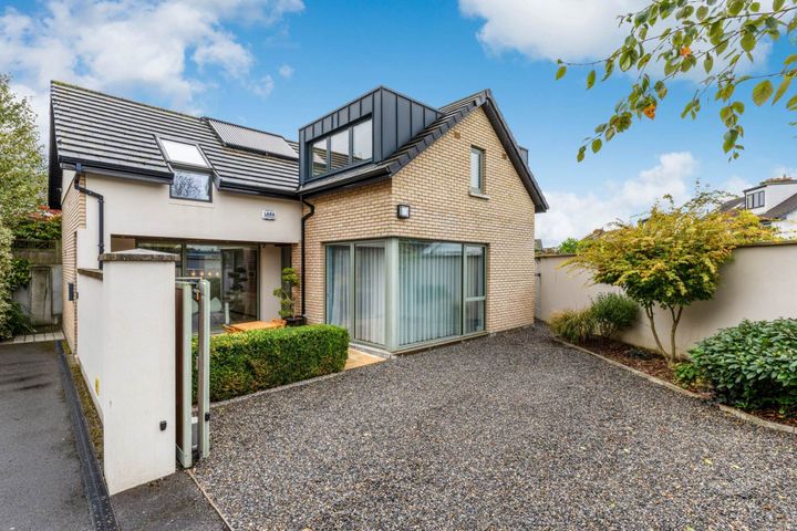 5 Rockfield, Mornington Grove, Artane, Dublin 5, D05T627