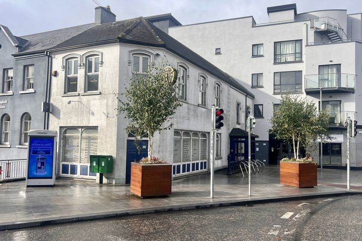 2 Custume Place, Athlone, Co. Westmeath, N37NP52