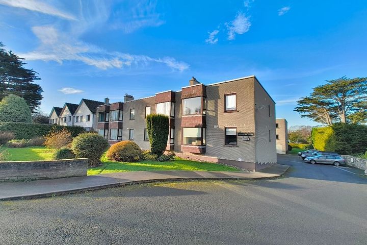 Apartment 10, Ulverton Court, Dalkey, Co. Dublin, A96NP84