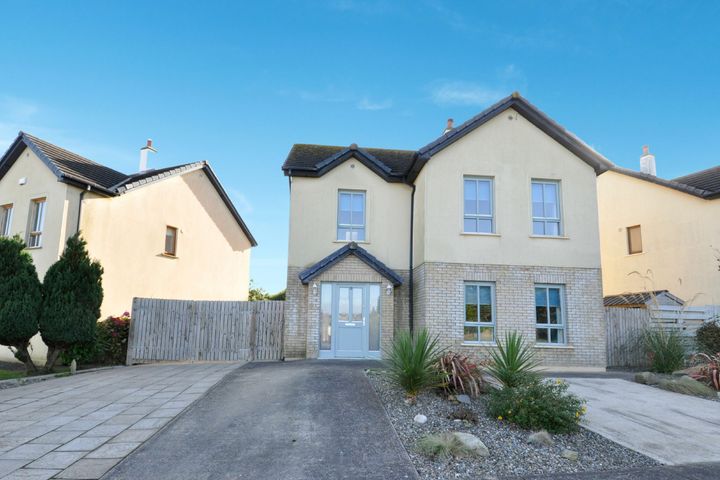 13 Chapelwood, Kilmuckridge, Gorey, Co. Wexford, Y25C566