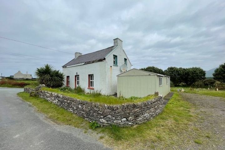 Caherscullibeen, Ballydavid, Co. Kerry, V92YP71