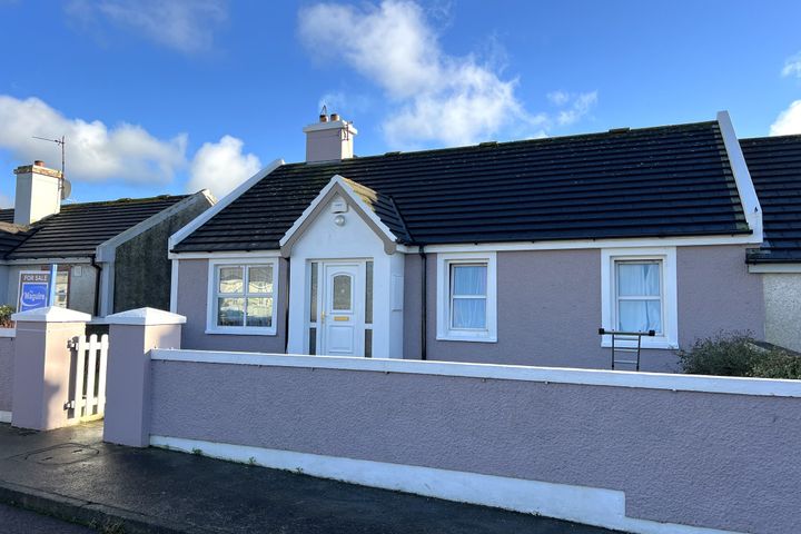 17 Pound Hill, Skibbereen, Co. Cork, P81X234