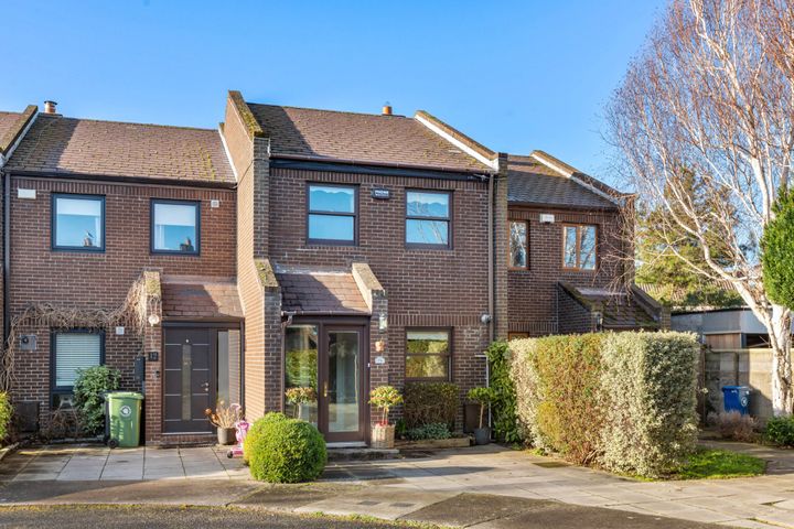 18 Woodlawn Grove, Churchtown, Dublin 14, D14NY52