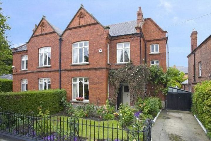 Roslyn, 13 Ailesbury Park, Ballsbridge, Dublin