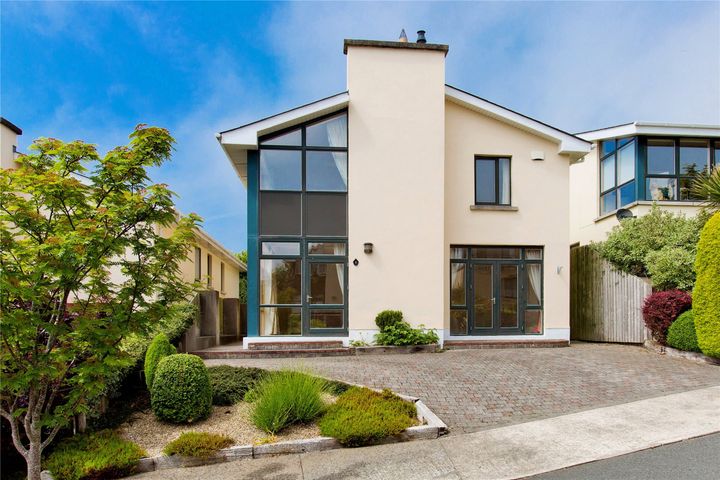 8 Carraig Grennane, Killiney Ave, Killiney, Dublin