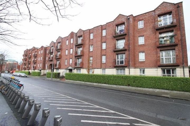 Trinity Square Apartments, 81 Townsend Street, Dublin 2