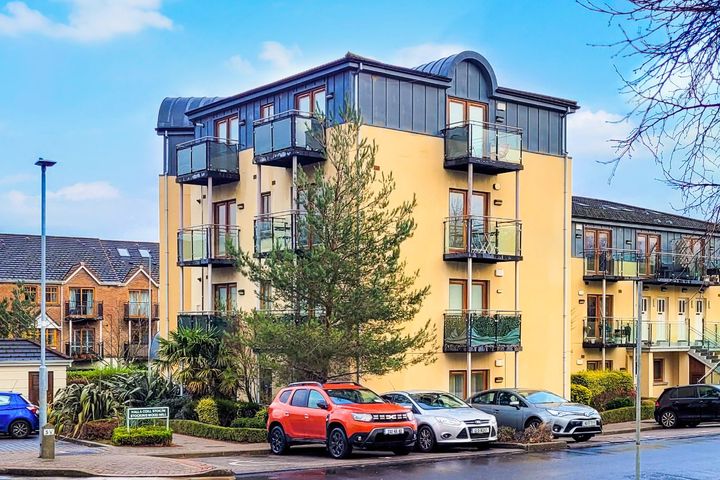 33 Stocking Wood Hall, Stocking Avenue, Rathfarnham, Dublin 16, D16Y886