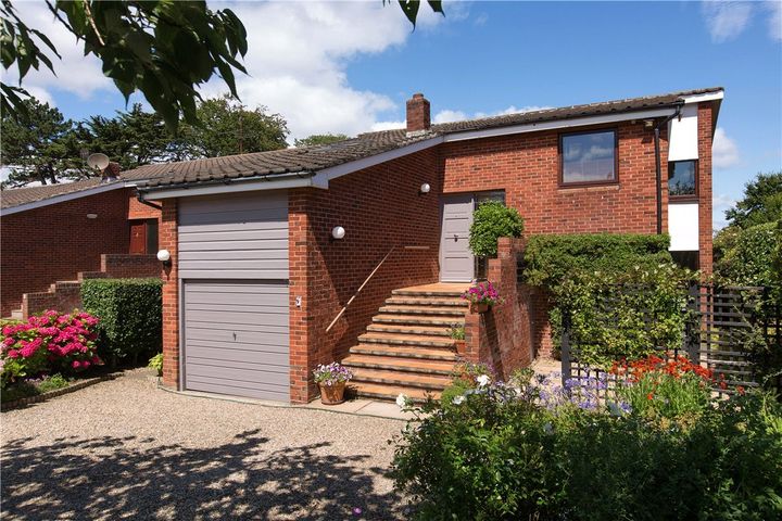 9 Fairlawns, Saval Park Rd, Dalkey, Dublin