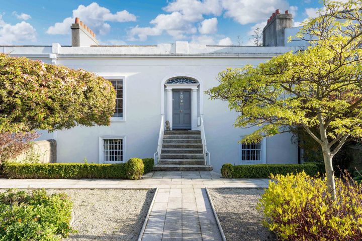 3 Monkstown Cresent, Monkstown, Co. Dublin, Dublin
