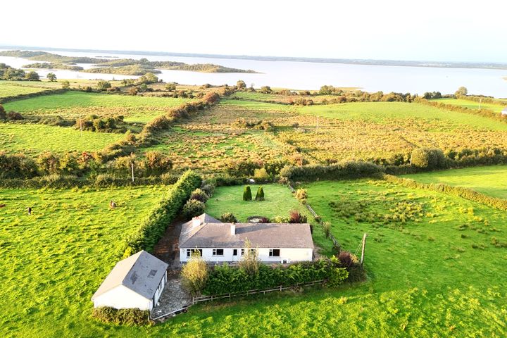 Lake View Villa, Errew, Castlehill, Co. Mayo, F26H016
