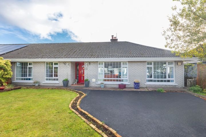 14 Elmwood Grove, Cobh, Newtown, Co. Cork, P24DX37