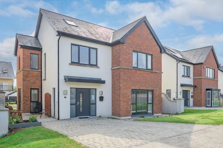 17 Oak Drive, Kilmoney, Carrigaline, Co. Cork, P43WN44