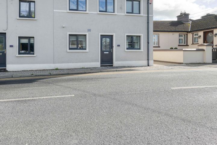 Shannon Street, Mountrath, Mountrath, Co. Laois, R32T667