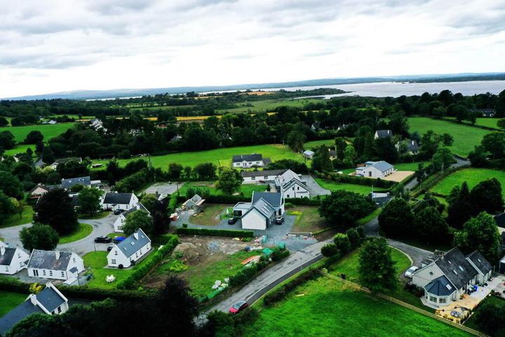 Shannon Lane, Terryglass, Co. Tipperary